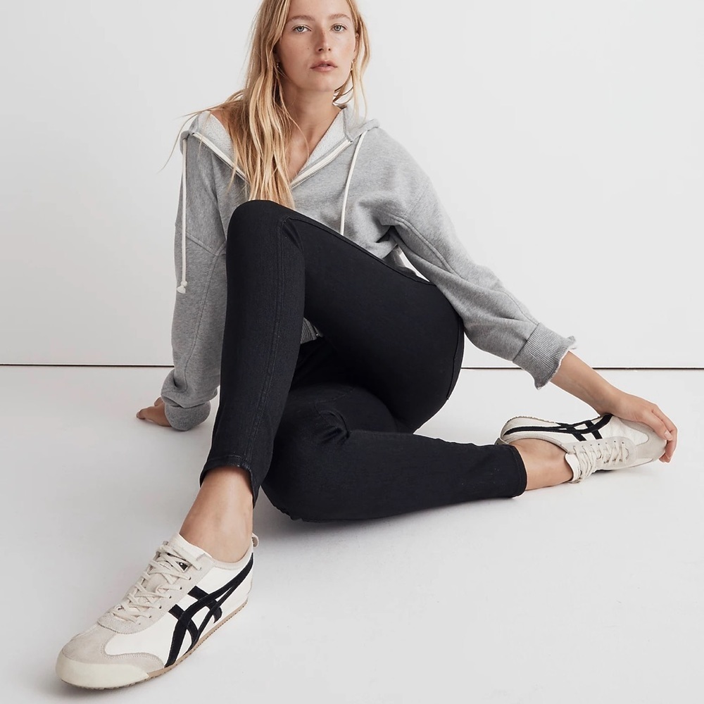 Madewell Roadtripper Jeans Black Wash - Picture 2 of 9